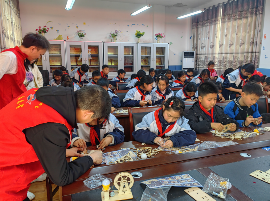 截图录屏_选择区域_20250331160154.png